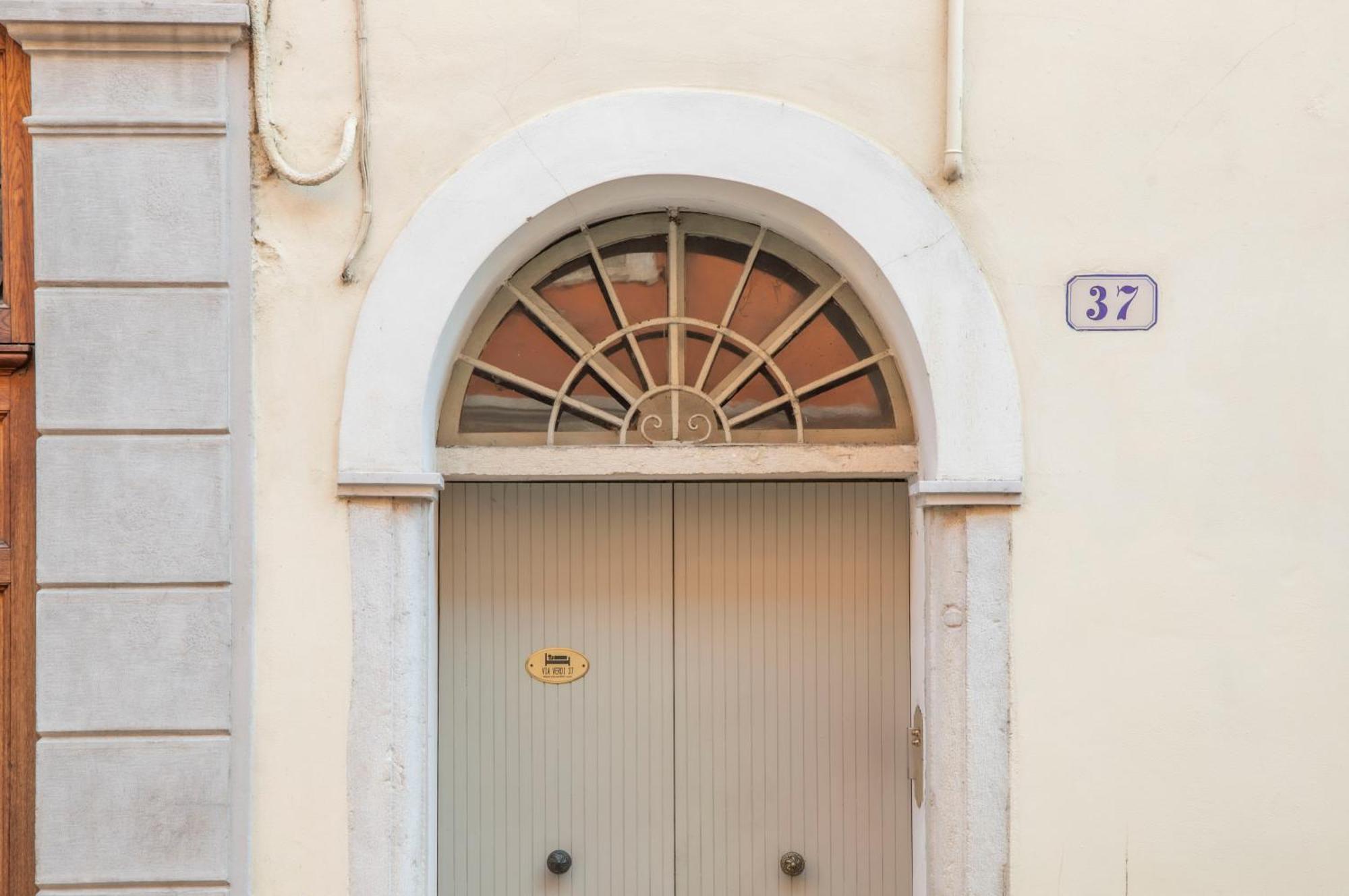 Via Verdi 37 1P Mantova Exterior photo